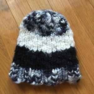 Vintage Black & white beanie